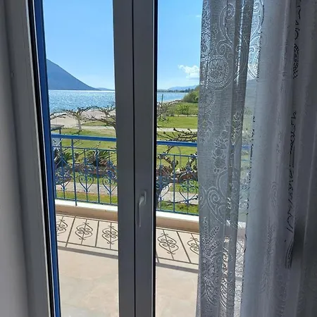 Hotel Delfinia *