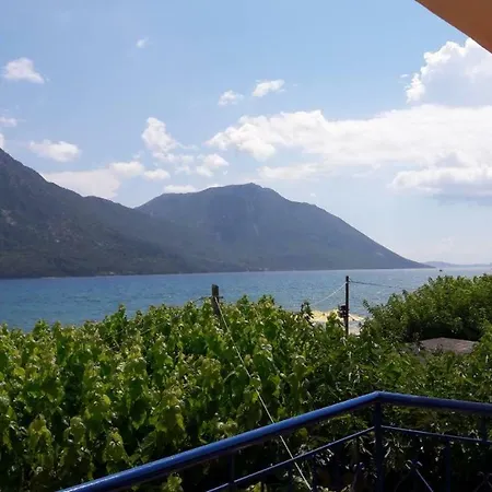 Delfinia Hotel